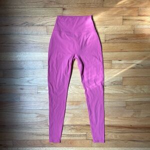 BuffBunny Vibrant Pink Leggings